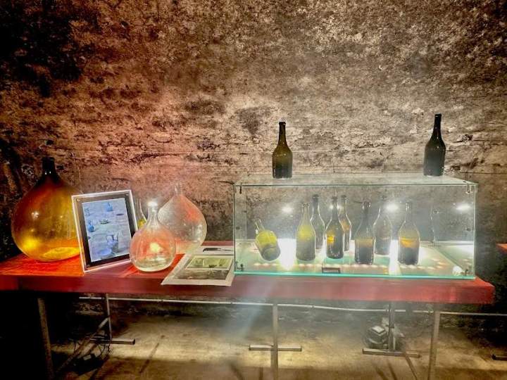 Collection bouteilles musée Champagne Celles-sur-Ource 